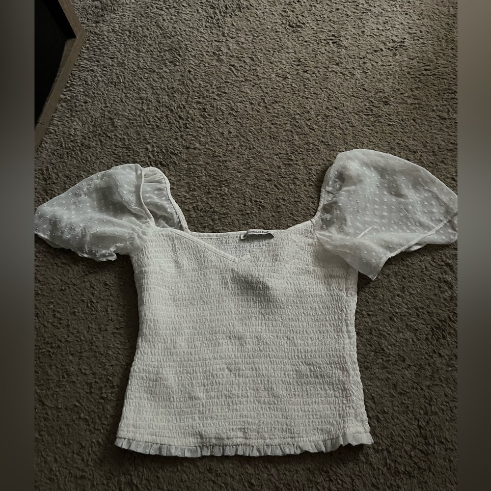 Abercrombie white shirt sleeve blouse top size small brand new with tags